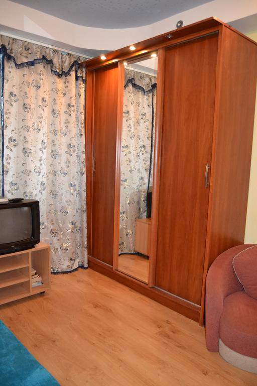 Apartment On Peremogy Square Kiev Bagian luar foto